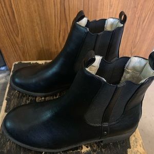 Ellos Sherpa Lined Faux Leather Chelsea Bootie